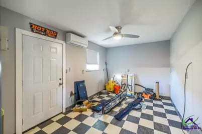 306 Antebellum  Circle, Warner Robins, GA 31093 - Photo 11