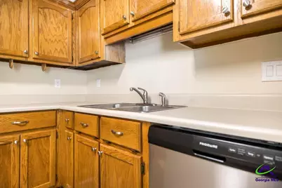 83 Hamilton Woods Drive, Warner Robins, GA 31088 - Photo 11