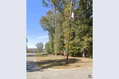 1200 Creekwood Dr Drive, Perry, GA 31069 - Photo 1