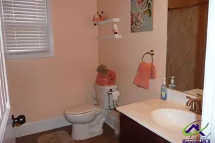 204 Baxter Dr, Kathleen, GA 31047 - Photo 13