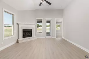 102 Hunt&apos S Landing Dr, Kathleen, GA 31047 - Photo 9