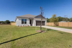 102 Hunt&apos S Landing Dr, Kathleen, GA 31047 - Photo 1