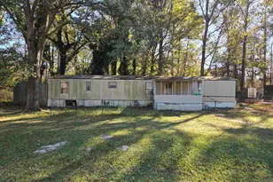 131 &amp 133 S Blackberry Circle, Kathleen, GA 31047 - Photo 1