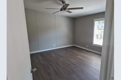 221 Hanover Drive, Byron, GA 31008 - Photo 7