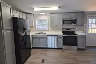 221 Hanover Dr, Byron, GA 31008 - Photo 3