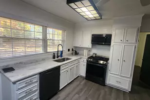 101 Robinhood Dr, Warner Robins, GA 31088 - Photo 11