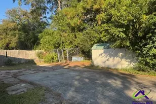 905 Carver Dr, Fort Valley, GA 31030 - Photo 5