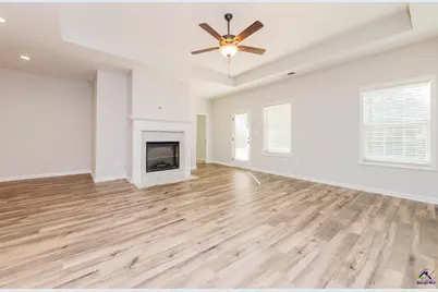 309 E River Cane Run, Perry, GA 31069 - Photo 15