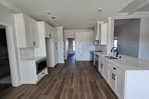 211 Serenity Ct, Byron, GA 31008 - Photo 3