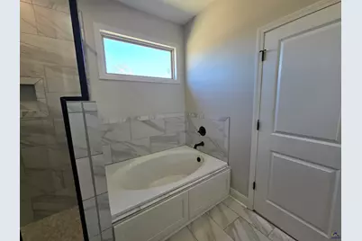 211 Serenity Court, Byron, GA 31008 - Photo 17