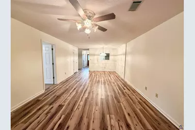 102 Williamsburg Avenue, Warner Robins, GA 31088 - Photo 13