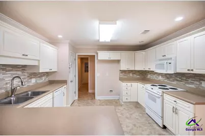 114 Wavertree Drive, Warner Robins, GA 31088 - Photo 13