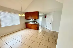 308 Strawbridge Ln, Bonaire, GA 31005 - Photo 3