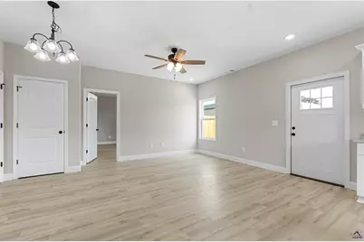 236 Beau Claire Circle, Byron, GA 31008 - Photo 15