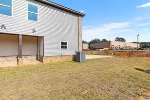 236 Beau Claire Cir, Byron, GA 31008 - Photo 43