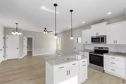 236 Beau Claire Circle, Byron, GA 31008 - Photo 9