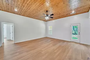 121 Early Dr, Byron, GA 31008 - Photo 9