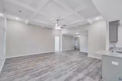 113 Early Drive, Byron, GA 31008 - Photo 7