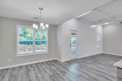 113 Early Drive, Byron, GA 31008 - Photo 9