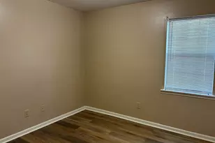 210 Addison Ln, Perry, GA 31069 - Photo 9