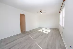 105 Larryton Dr, Cochran, GA 31014 - Photo 5