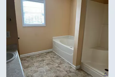 105 Sark Drive, Warner Robins, GA 31088 - Photo 5