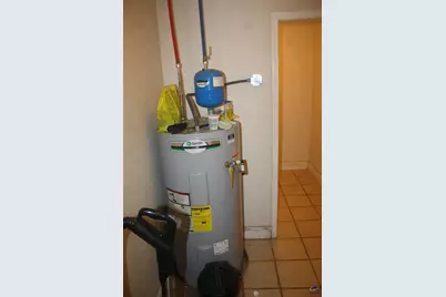 304 Laurie Lane, Warner Robins, GA 31088 - Photo 17