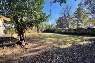 221 Meadowdale Dr, Warner Robins, GA 31088 - Photo 9