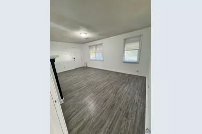 221 Meadowdale Drive, Warner Robins, GA 31088 - Photo 3