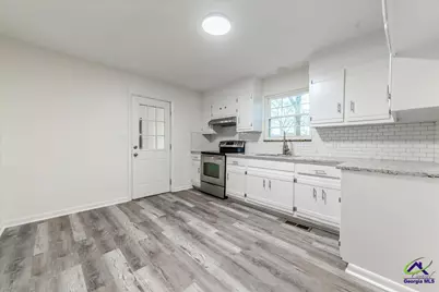 111 Collins, Byron, GA 31008 - Photo 5