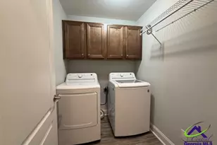 422 Lamplight Dr, Byron, GA 31008 - Photo 7