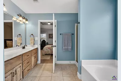 200 Wavertree Drive, Warner Robins, GA 31088 - Photo 33