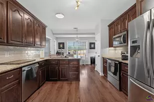 200 Wavertree Dr, Warner Robins, GA 31088 - Photo 23