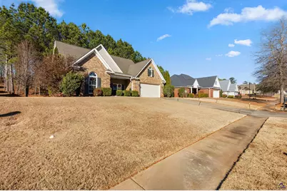 527 Shady Greens Drive, Macon, GA 31211 - Photo 5