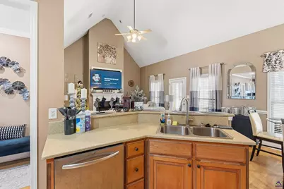 527 Shady Greens Drive, Macon, GA 31211 - Photo 25