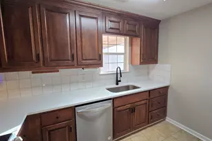 229 Sunflower Dr, Bonaire, GA 31005 - Photo 3