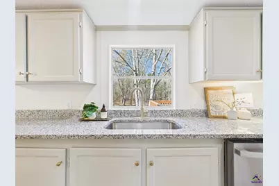 1669 Henderson Road, Macon, GA 31217 - Photo 17