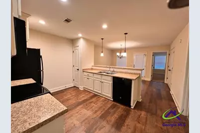 307 Grayton Way, Perry, GA 31069 - Photo 9