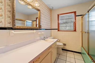 104 Lakeside Drive, Warner Robins, GA 31088 - Photo 11