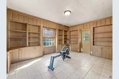 944 Nottinham, Macon, GA 31211 - Photo 31