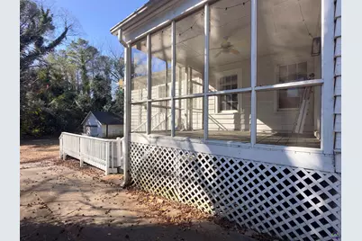 944 Nottinham, Macon, GA 31211 - Photo 3