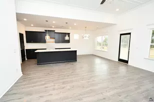 105 Early Dr, Byron, GA 31008 - Photo 5