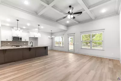 126 Early Drive, Byron, GA 31008 - Photo 5