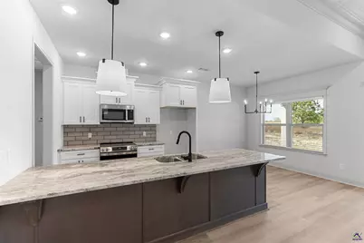 126 Early Drive, Byron, GA 31008 - Photo 13