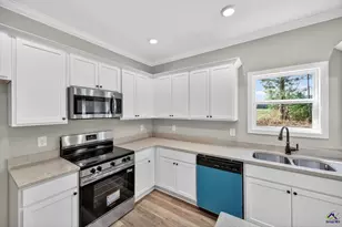 101 Joy Dr, Warner Robins, GA 31088 - Photo 9
