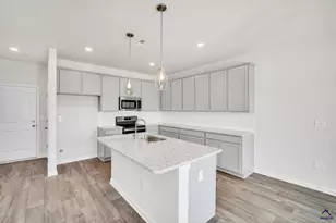 305 Rusty Plow Ln, Perry, GA 31069 - Photo 3