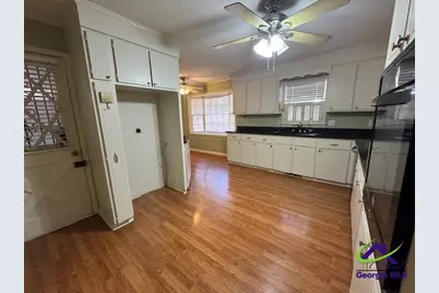 309 N Pleasant Hill, Warner Robins, GA 31093 - Photo 3