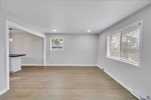 223 Highland Dr, Warner Robins, GA 31088 - Photo 5