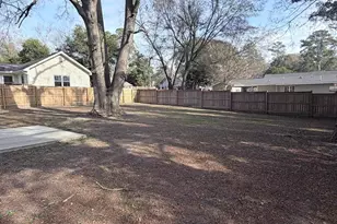 704 Tolleson Ave, Perry, GA 31069 - Photo 9