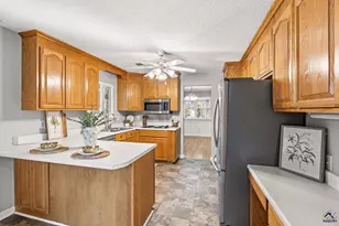 107 Laurel Oak Ln, Warner Robins, GA 31093 - Photo 9